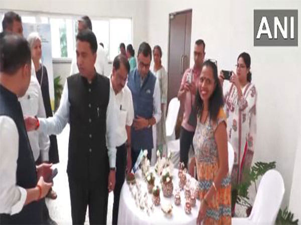 Goa CM inaugurates e-commerce workshop, partners with Flipkart to empower self-help groups