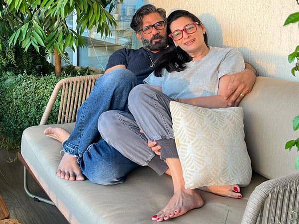 Suniel Shetty pens heartfelt wedding anniversary post for Mana, daughter Athiya calls them 'definition of love'