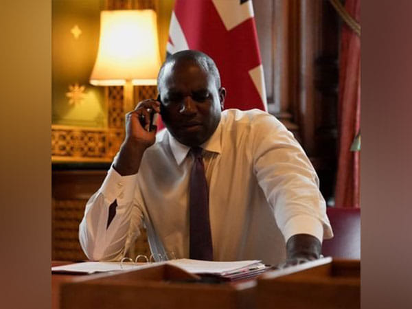 UK Foreign Secretary pays tributes to former PM Manmohan Singh