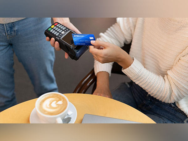 How do lounge access Credit Cards make a difference in travel?