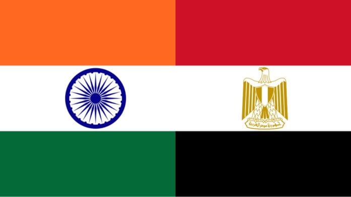 Flags on India and Egypt | Wikimedia Commons