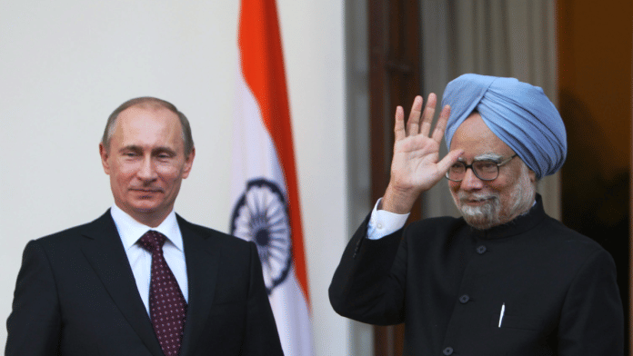 File photo of then prime minister Manmohan Singh with Russian President Vladimir Putin | PTI