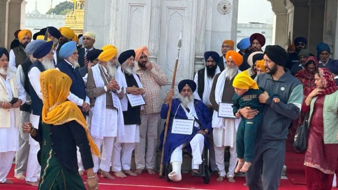 Sukhbir Singh Badal at the entrance of Golden Temple | Shekhar Tiwari | ThePrint
