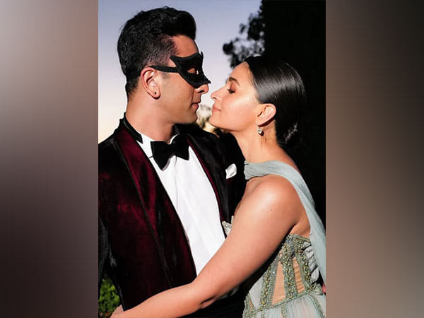 Ranbir Kapoor rings in 2025 with a heartfelt hug for wife Alia as fireworks light up the sky