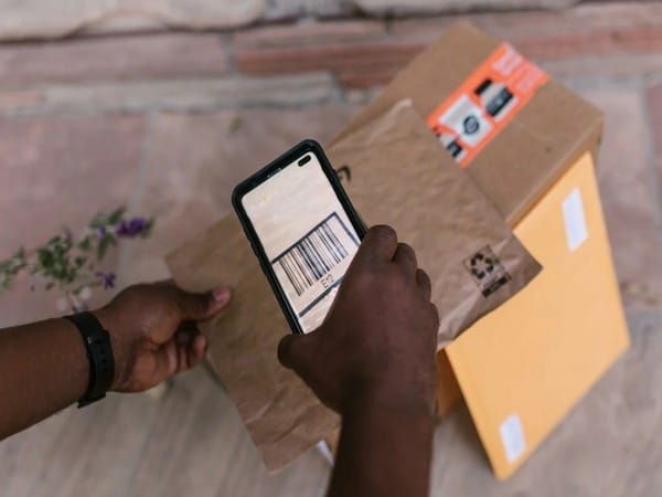 Fashion, accessories emerges as most selling products on e-commerce platform: Report