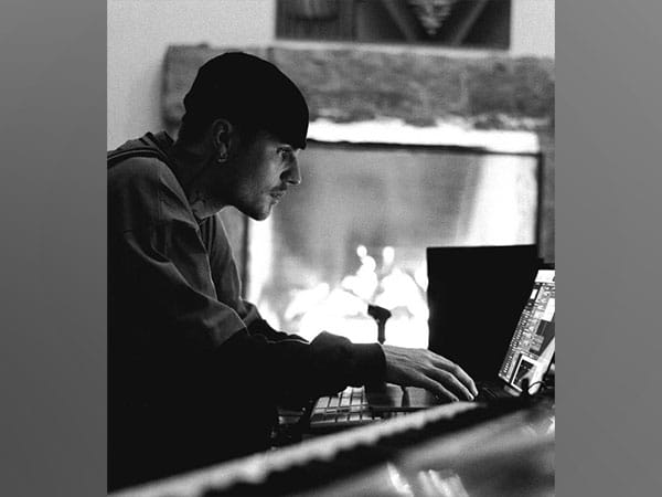 Justin Bieber teases fans with potential new tracks for 2025