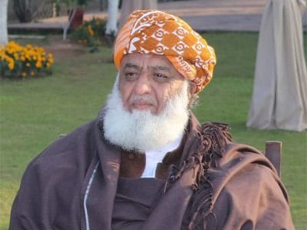 Pakistan: JUI-F chief calls for use of jirga system to resolve Kurram dispute, opposes using force 