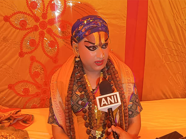 Mahamandaleshwar Himangi Sakhi opposes Mamta Kulkarni's anointment as Kinnar Akhada leader