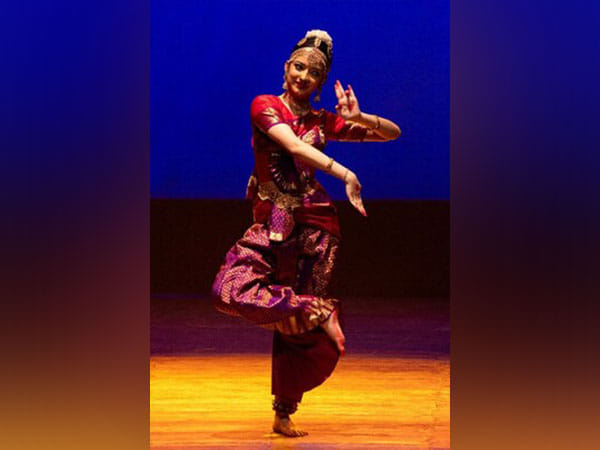 Amity International School, Pushp Vihar Student Samaya Chauhan Debuts with Kuchipudi 'Rangapravesham'