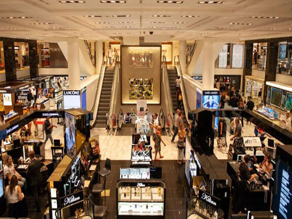 Indian retail sector shows modest growth of 5 per cent in December, overall consumption remains subdued