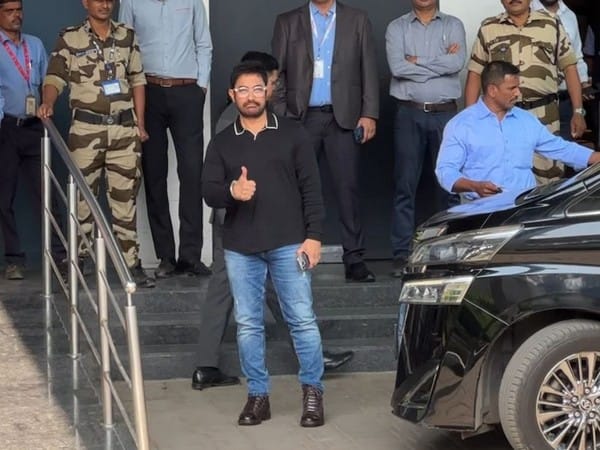 Aamir Khan spotted at Raipur airport 