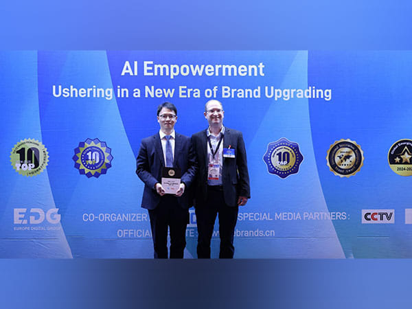 Shining at CES 2025, TCL Garners Multiple Awards for Display Innovations and Smart Home Solutions