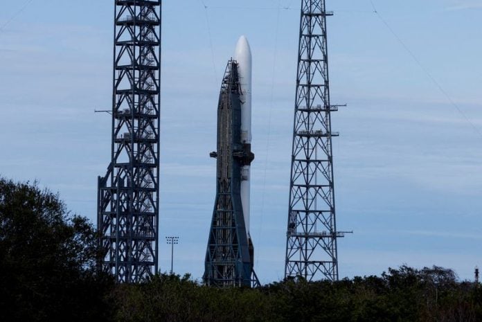 Bezos' Blue Origin faces last-minute delays in debut New Glenn rocket ...
