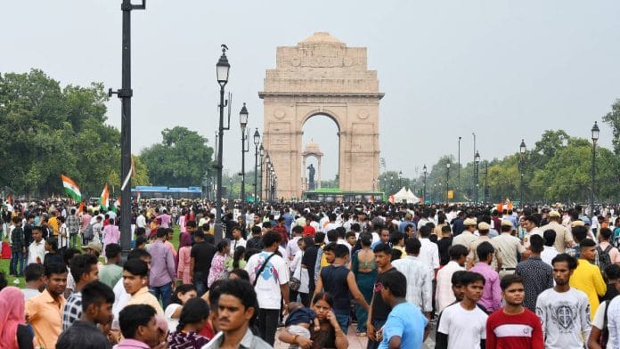 People throng the iconic India Gate in New Delhi | Photo: ANI