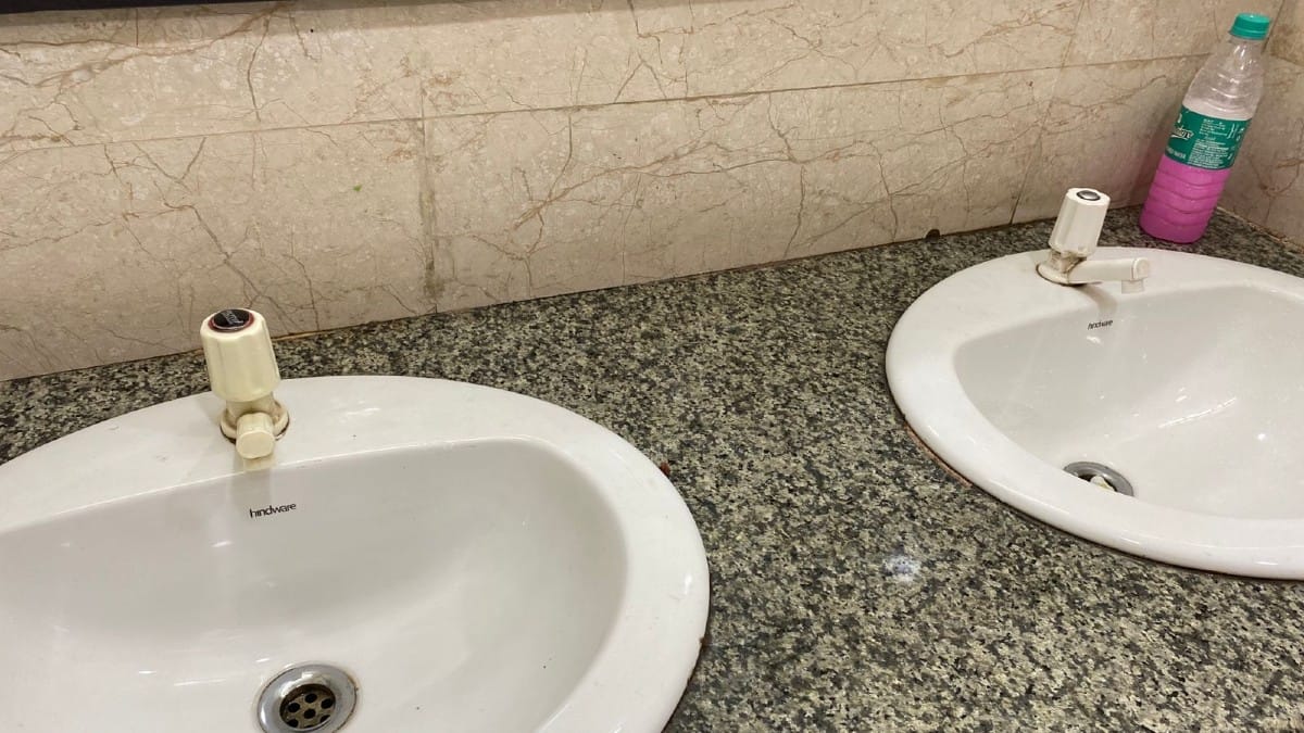 Washbasin inside washroom at Karkardooma Court Complex | ThePrint