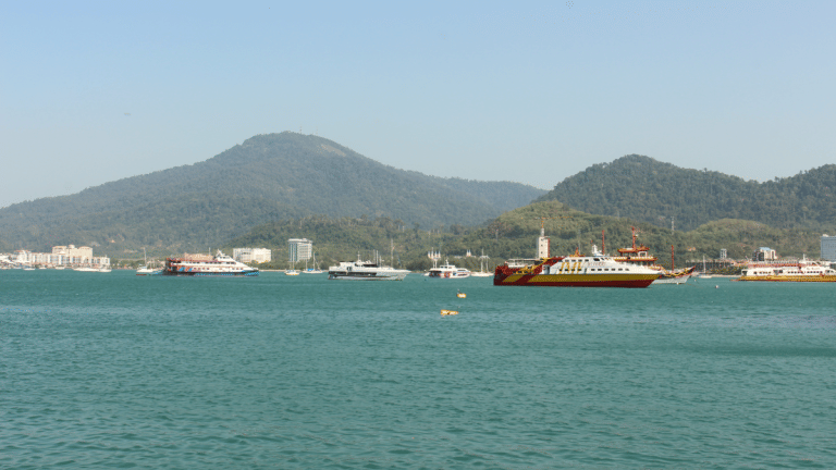 Malaysia turns away boats with 300 ‘undocumented’ Myanmar migrants amid Rohingya crisis