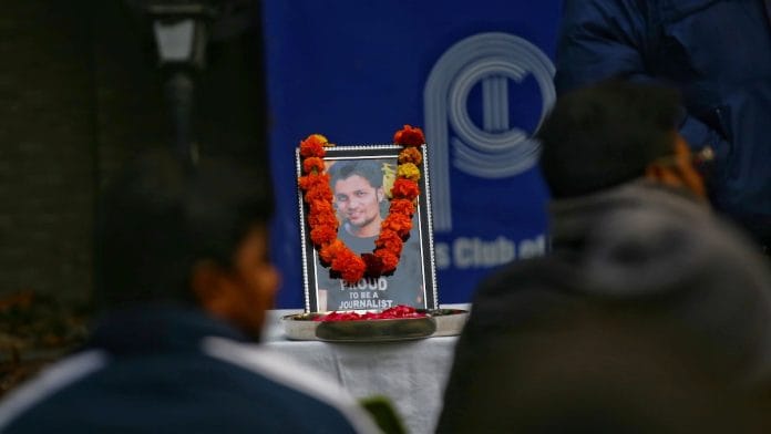 Journalists in Delhi gather to pay last respects to Chhattisgarh journalist Mukesh Chandrakar, who was brutally killed last week. Chandrakar did a story on corruption in road construction | Manisha Mondal | ThePrint