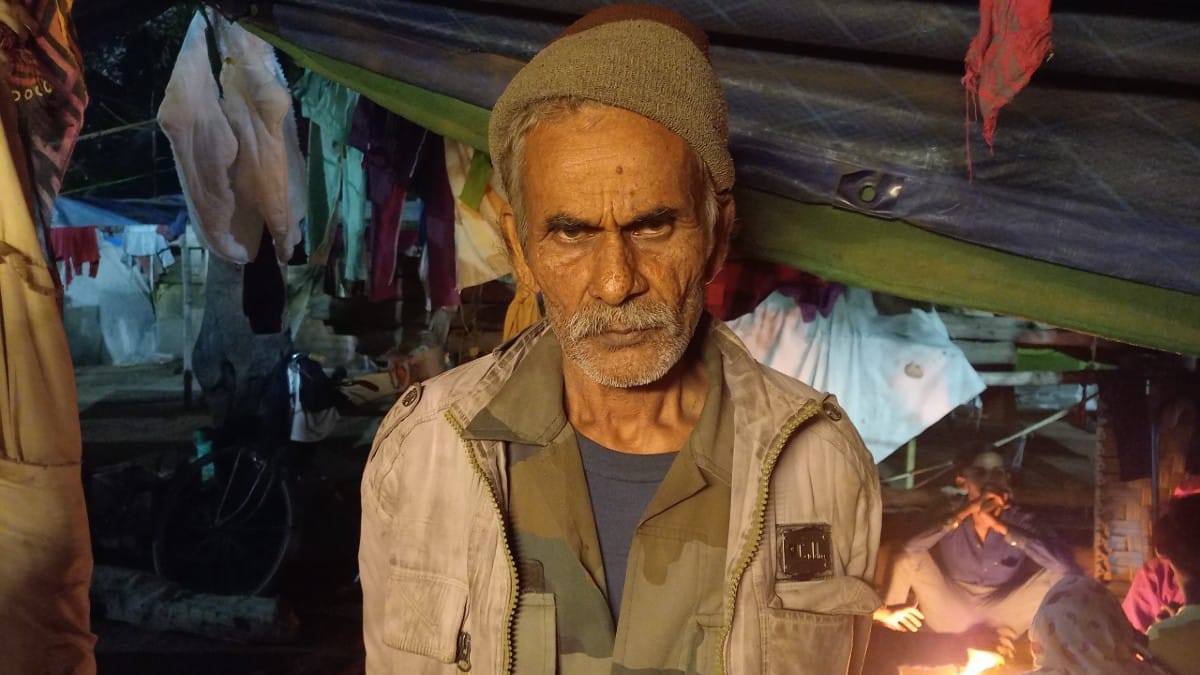 Pyare Lal at his housing unit at Maha Kumbh | Prashant Srivastava | ThePrint