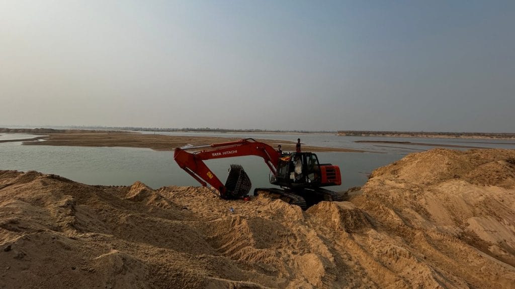 Sand mining in Bihar 