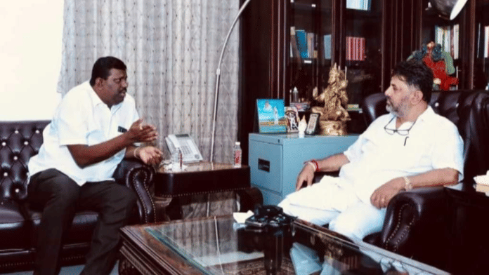 File photo of Congress MLA Raghavendra Hitnal with Karnataka Deputy Chief Minister DK Shivakumar | X/@KRaghavendraHi1