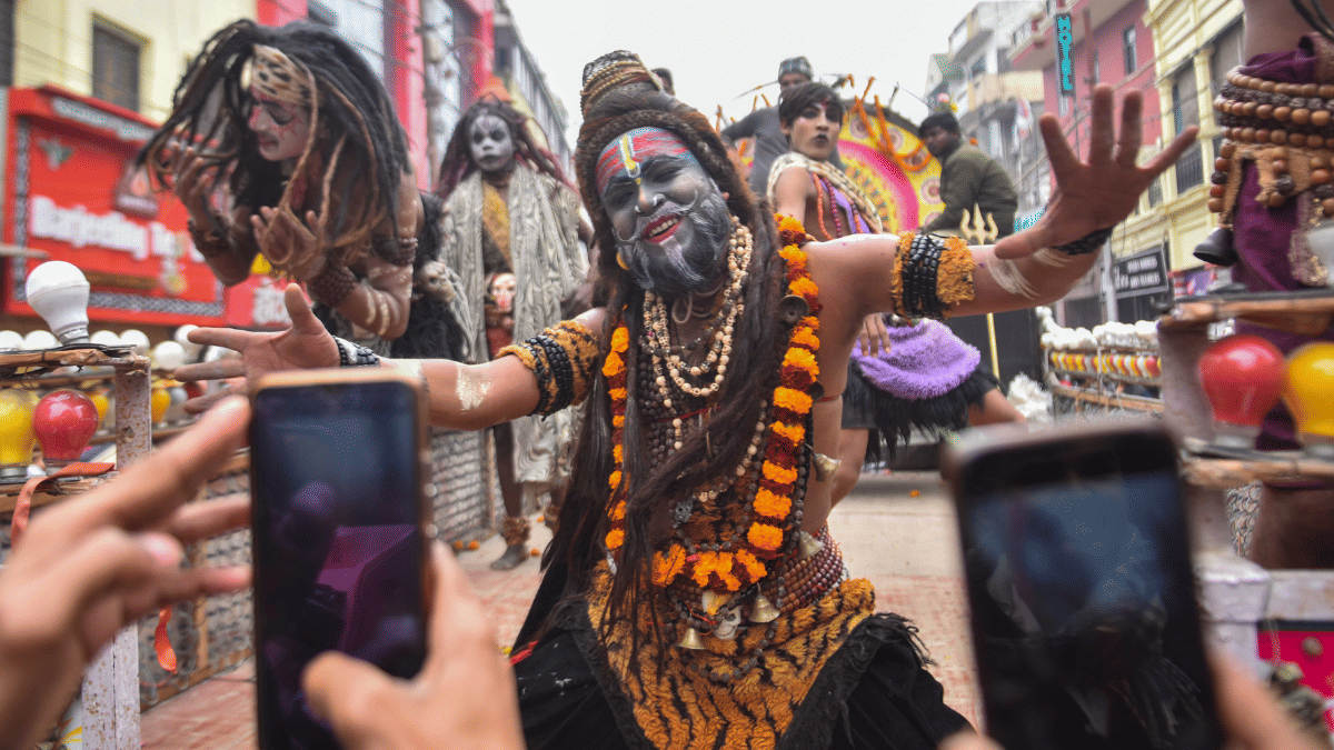 A vigntette from the Peshwai yatra at Prayagraj for Mahakumbh | Suraj Singh Bisht | ThePrint