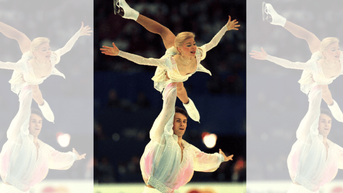 File photo of Evgenia Shishkova and Vadim Naumov performing at the World Figure Skating Championships in Edmonton, Canada in 1996 | Reuters/Mike Blake
