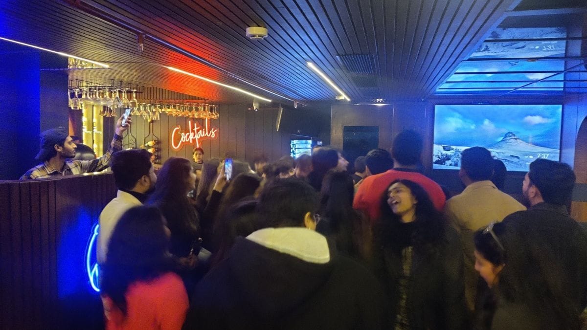 MitraMesh's Saturday jamming session organised at a cafe in Greater Kailash 2 | Almina Khatoon, ThePrint