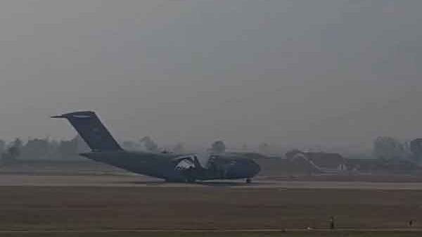 PIB debunks 'fake image' of Indian migrants deported from US, says deportees shown are from Guatemala