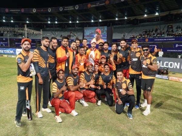 Hrithik Roshan attends ISPL match, celebrates victory of his team KVN Bangalore Strikers