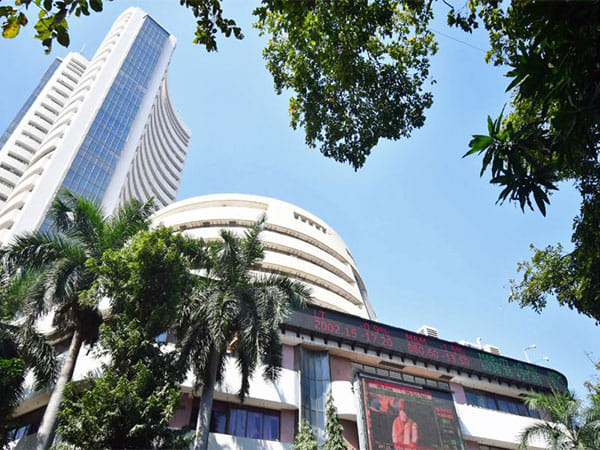 Nifty, Sensex open flat on Monday, Metal shares in pressure on Trump's 25% tariff threat