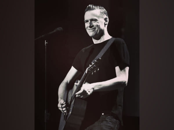 Bryan Adams postpones his concert, here is why 