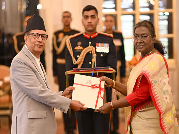 President Murmu receives credentials from envoys of five nations
