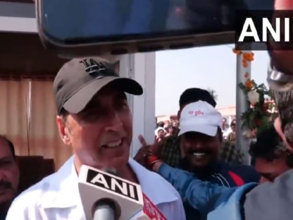 Akshay Kumar takes sacred dip at Triveni Sangam, expresses gratitude for seamless arrangements at Maha Kumbh