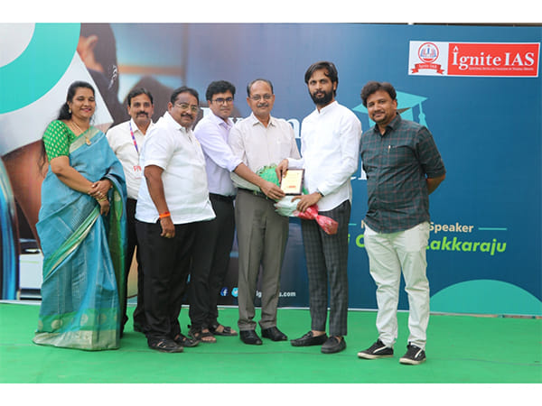 Ignite IAS Hosts 'Exam Pe Charcha' to Help Students Overcome Exam Stress and Life Challenges