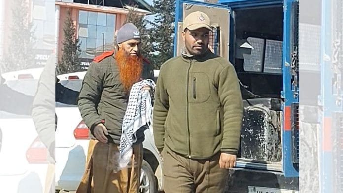 Aijaz Ahmad Sheikh arriving at the Sopore court for sentencing. | Prevent Child Sexual Abuse/ Facebook