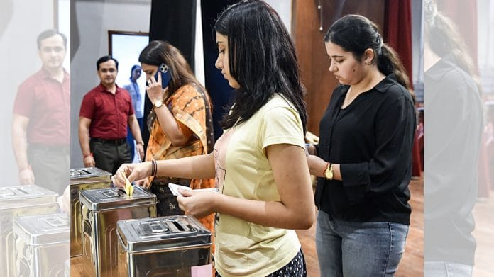 Students vote in DUSU elections last year. | ANI