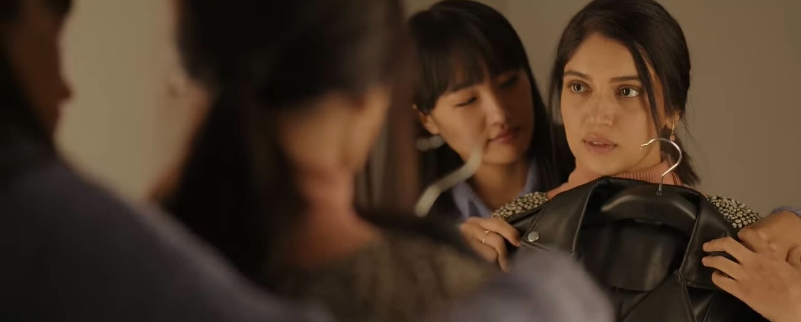 Chum Darang and Bhumi Pednekar in Badhaai Do (2022) | YouTube screengrab