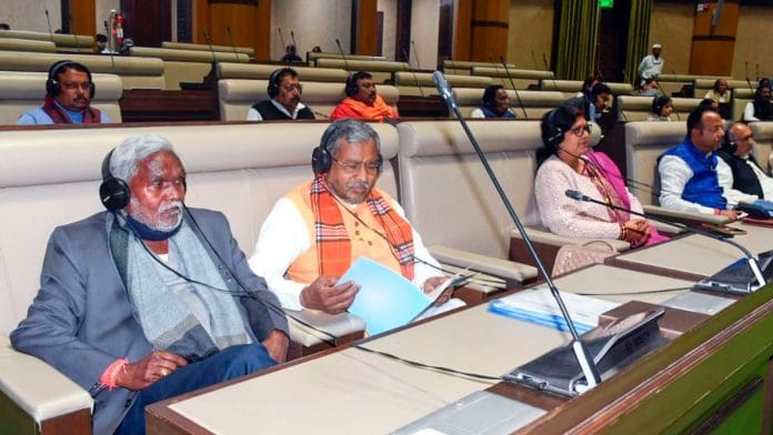 File photo of BJP MLAs Champai Soren and Babulal Marandi attending Jharkhand Assembly session | ANI
