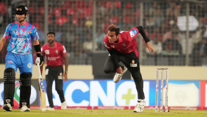 Action from BPL final featuring Fortune Barishal and Chittagong Kings at the Sher-e-Bangla National Stadium in Dhaka on Friday. Fortune Barishal successfully defended their BPL crown | Pic credit: bplt20.com.bd