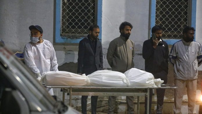 Bodies of victims of NDLS stampede being handed over to their families at Maulana Azad Mortuary, Sunday | Manisha Mondal | ThePrint