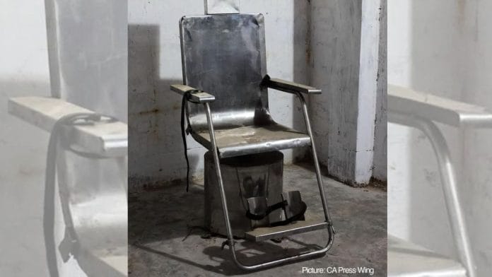 An iron electric chair allegedly found at Hasina's Aynaghar | Photo Source: Bangladesh Chief Adviser’s Press wing