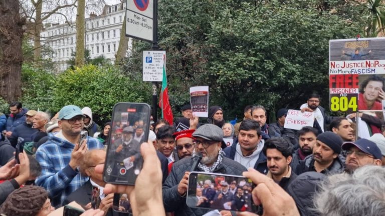 Asim Munir’s London trips are predictable—discuss geopolitics, dodge Pakistani protesters