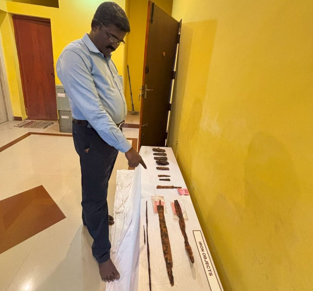 Sivagalai iron objects 