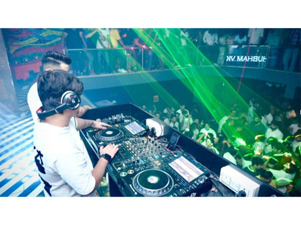 Discover The Best Night Club in Delhi: Cafe Underpass Transforms the Capital's Nightlife