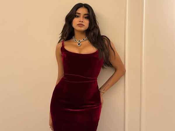 Varun Dhawan, Sidharth Malhotra,  B-Town celebs pen birthday wishes for Janhvi Kapoor 