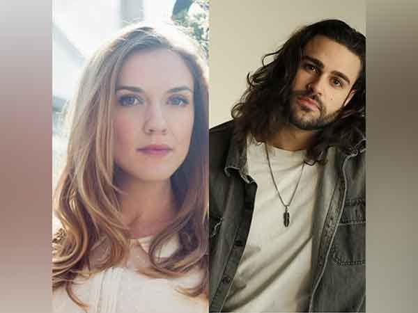 Sara Canning, Cody Kearsley join 'Virgin River' season 7 cast