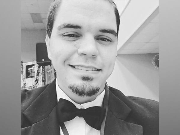 Viral 'American Idol' contestant Douglas Kiker passes away at 32