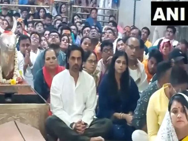 Arjun Rampal attends Bhasma Aarti at Mahakaleshwar Temple in Ujjain
