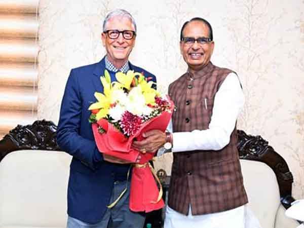 Shivraj Singh Chauhan discusses with Bill Gates various topics on agriculture, rural development