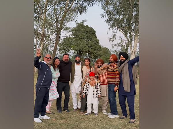 It's wrap for Punjabi film 'Mehar' 